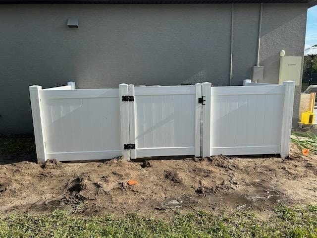 4' H White PVC Privacy