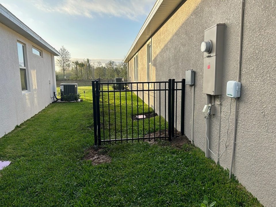 4' H Black Aluminum 3-Rail