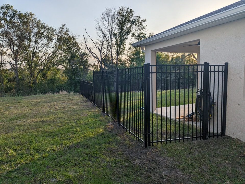 6' H Black Aluminum 3-Rail & 4' H Black Aluminum 3-Rail