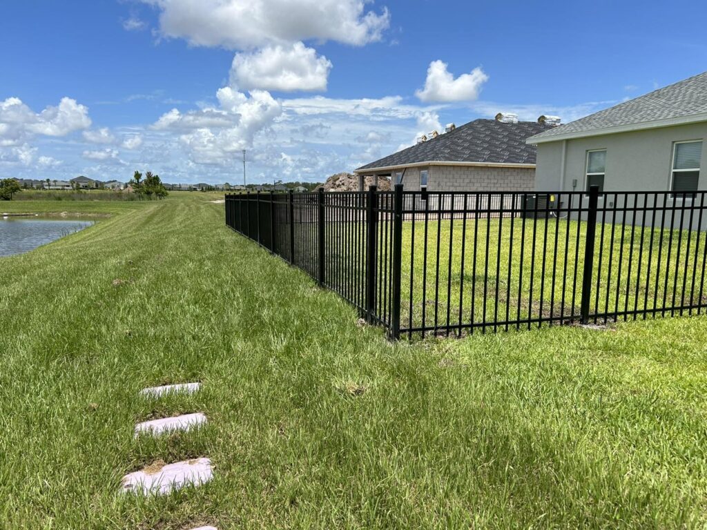 4' & 5' & 6' 3-Rail + Privacy