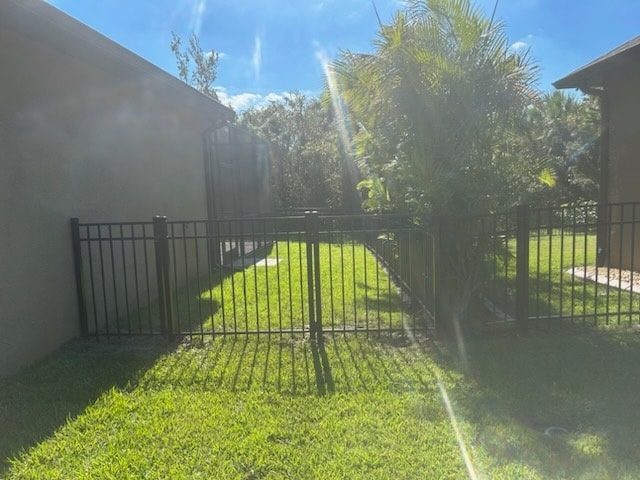 4' & 6' 3-Rail + Privacy